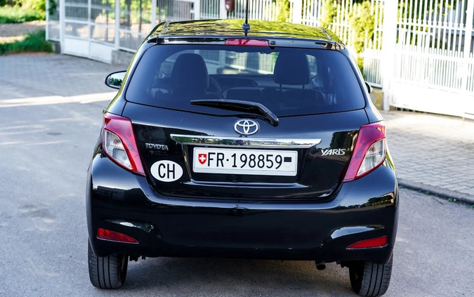 Toyota Yaris cena 32900 przebieg: 180598, rok produkcji 2012 z Radom małe 704
